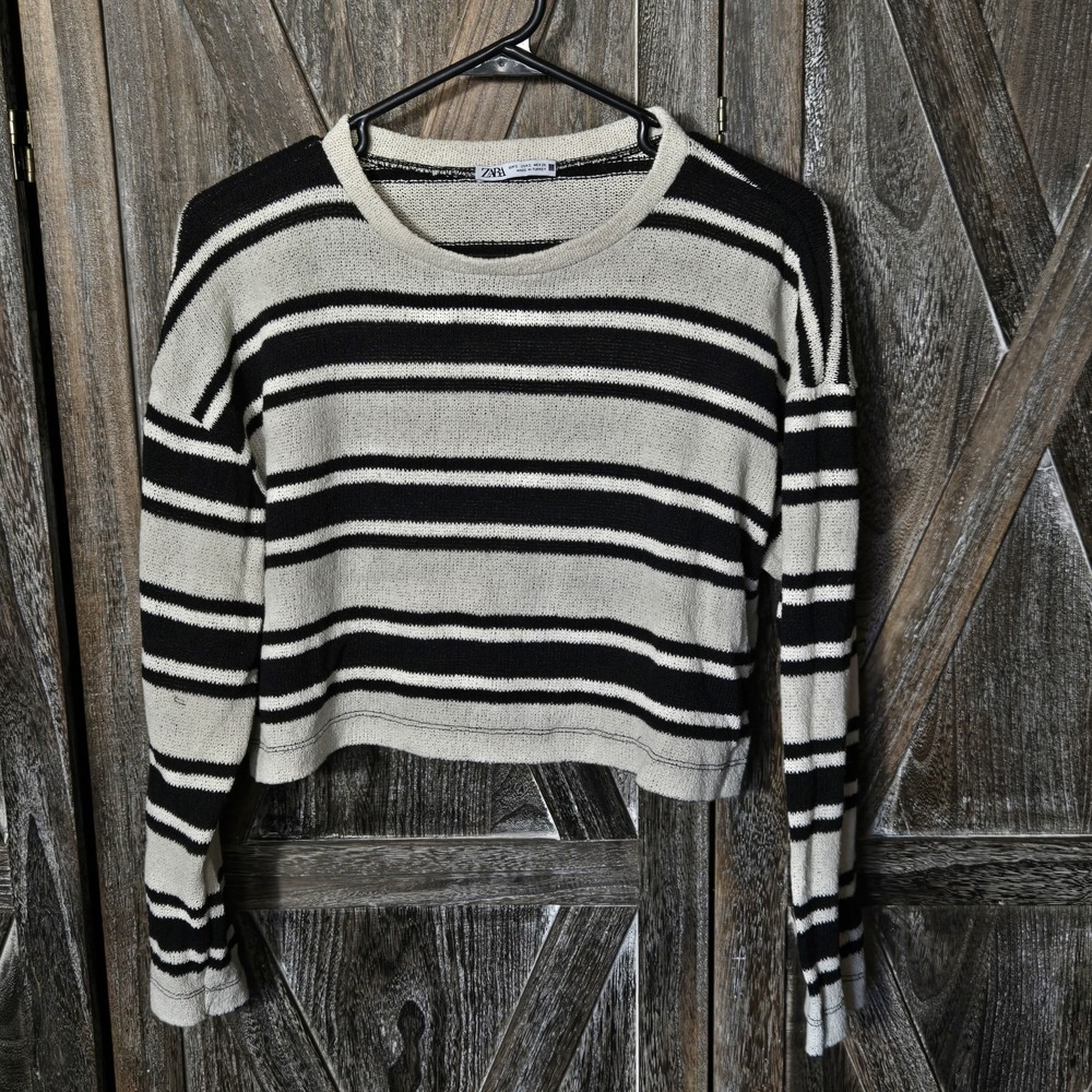 Zara‎ Black & Ivory Knit Cropped Rustic Sweater Size S